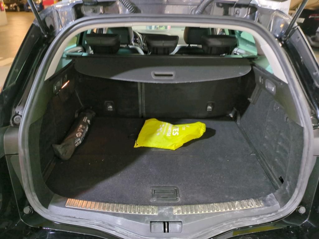 renault-megane-sport-tourer-2022-diesel-1461cc