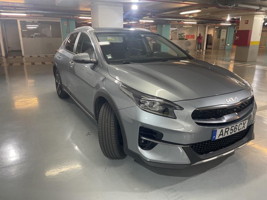 kia-xceed-2022-hibrido-a-gasolina-1580cc