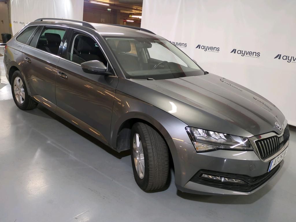 skoda-superb-2022-diesel-1968cc
