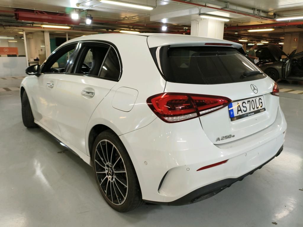 mercedes-benz-classe-a-2022-hibrido-a-gasolina-1332cc