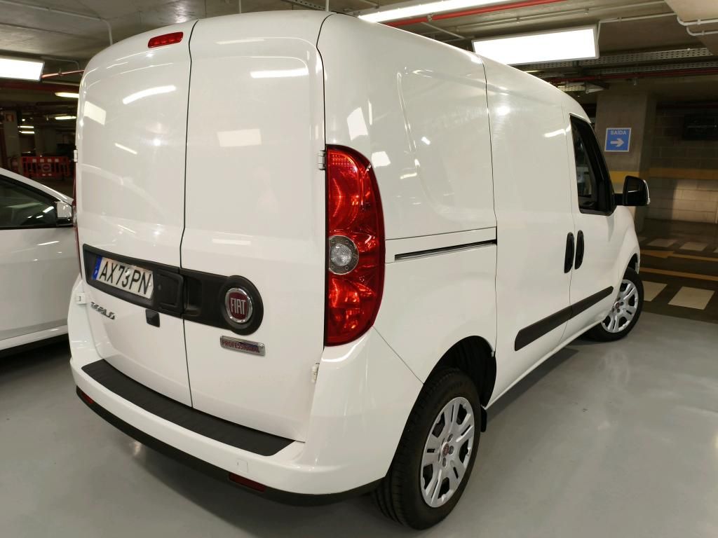 fiat-doblo-2023-diesel-1598cc
