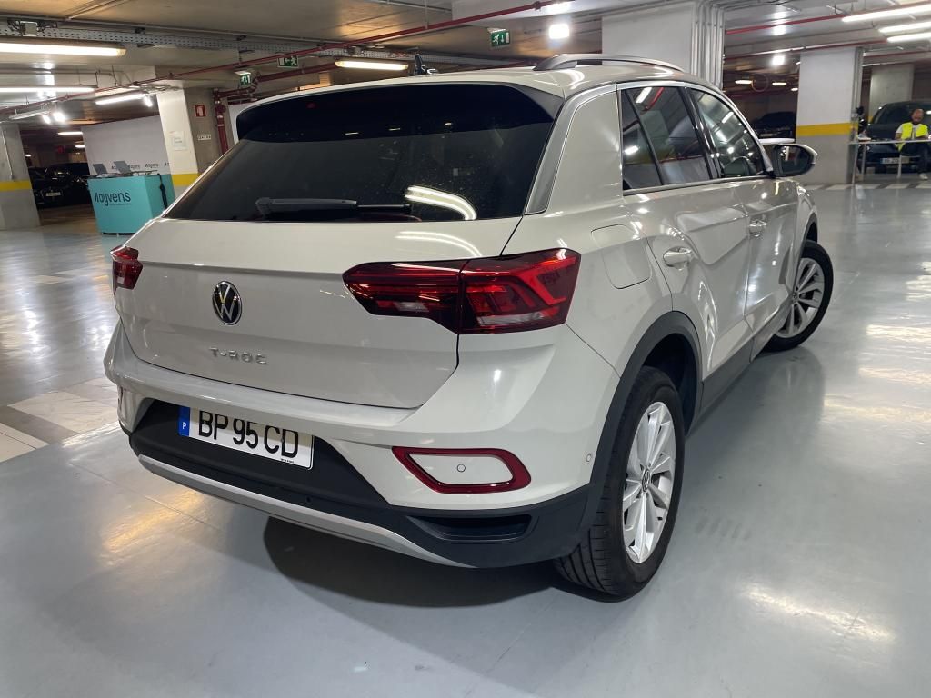 volkswagen-t-roc-2024-gasolina-999cc