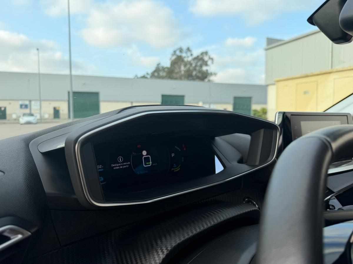 peugeot-e-208-ev-50-kwh-2023-eletrico
