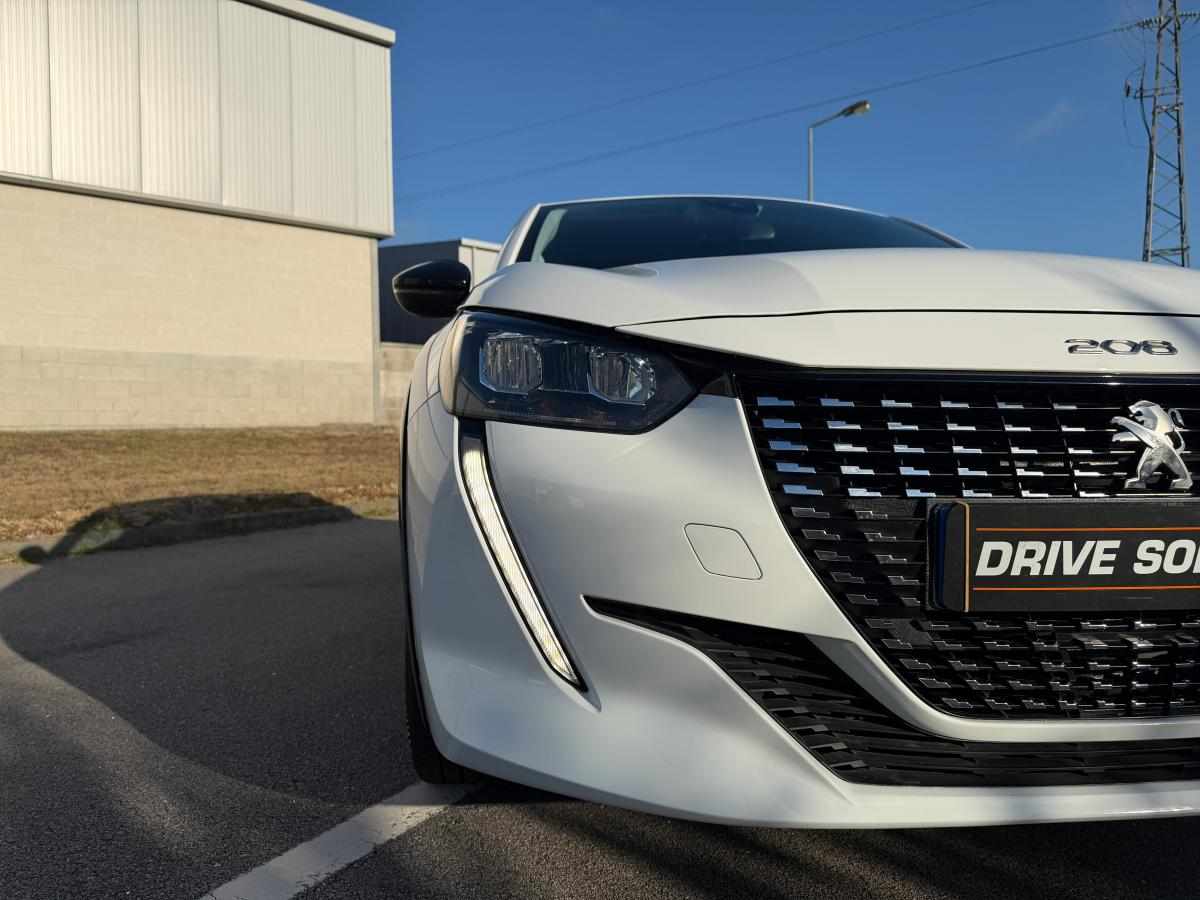peugeot-e-208-ev-50-kwh-2023-eletrico