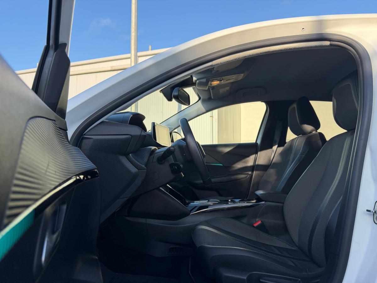 peugeot-e-208-ev-50-kwh-2023-eletrico