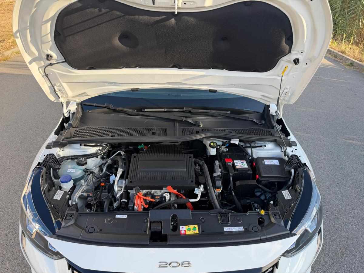 peugeot-e-208-ev-50-kwh-2023-eletrico
