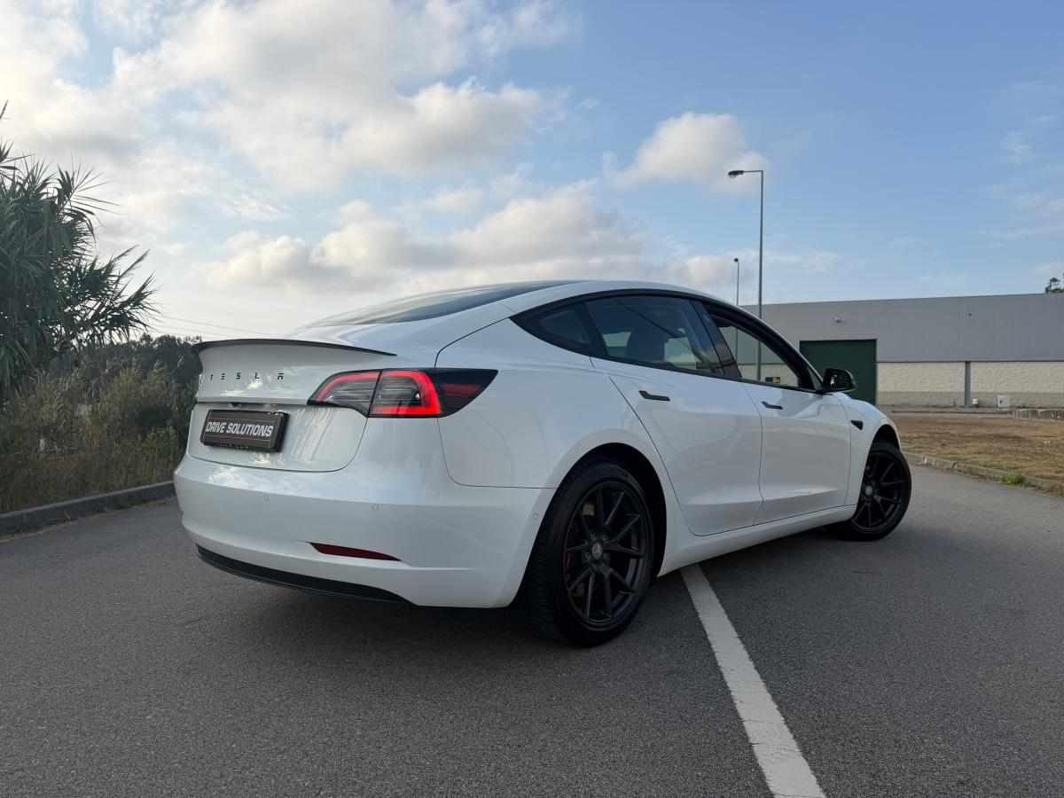 tesla-model-3-standard-range-2022-eletrico