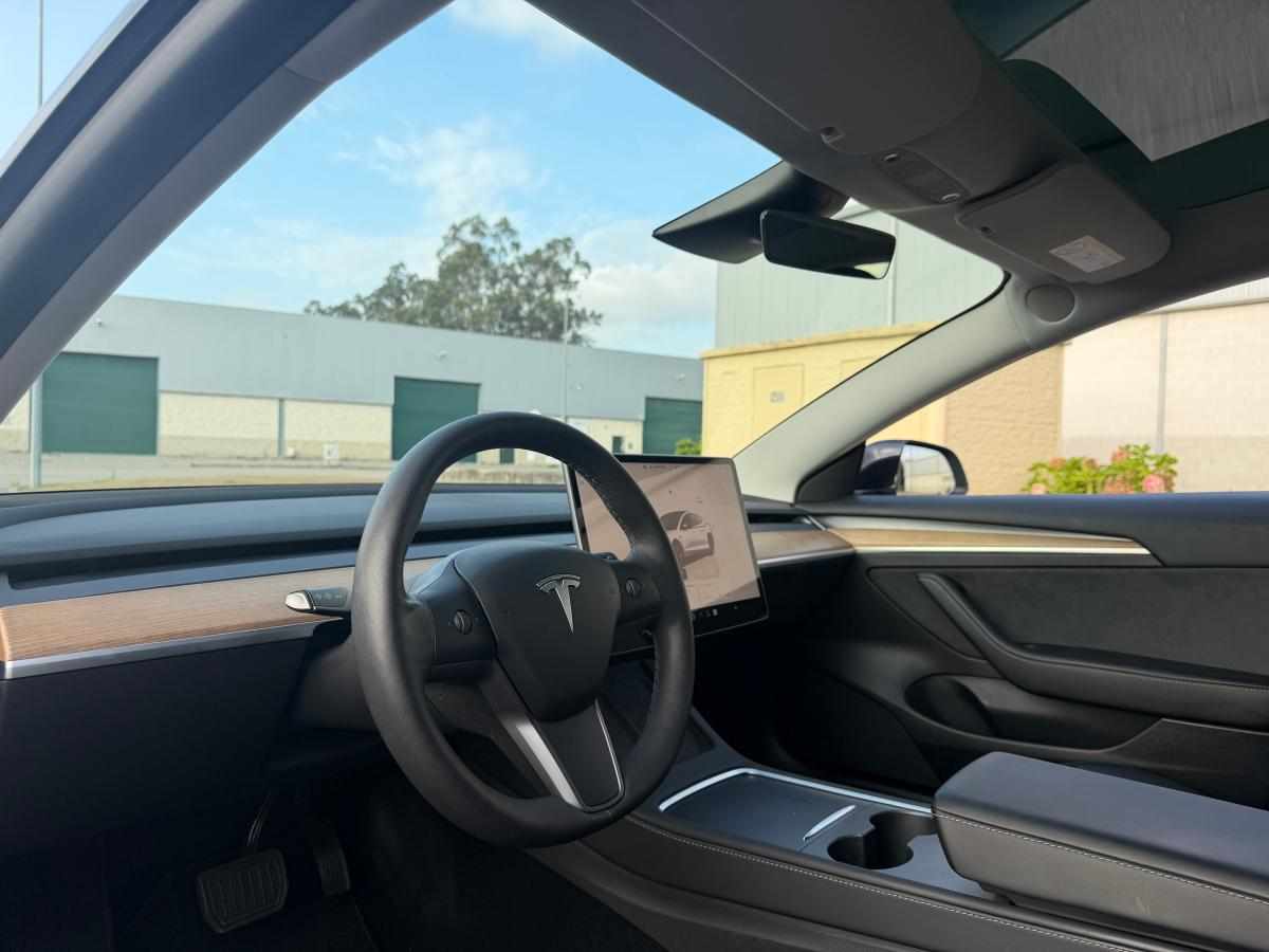 tesla-model-3-standard-range-2022-eletrico