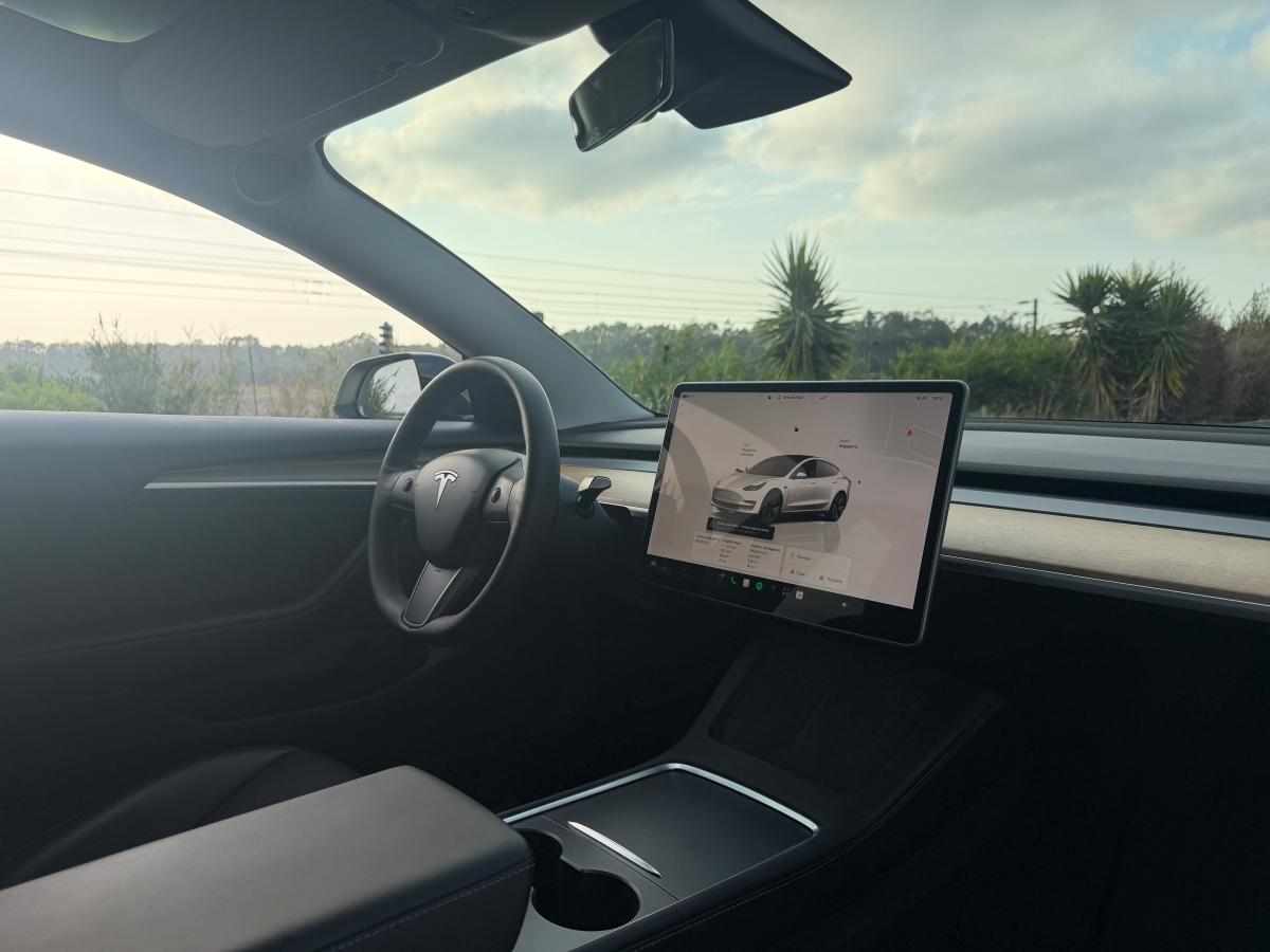 tesla-model-3-standard-range-2022-eletrico