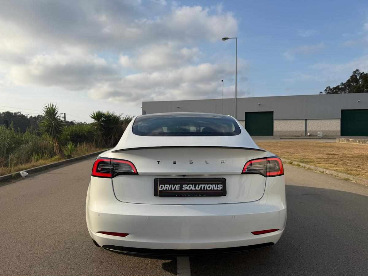 tesla-model-3-standard-range-2022-eletrico