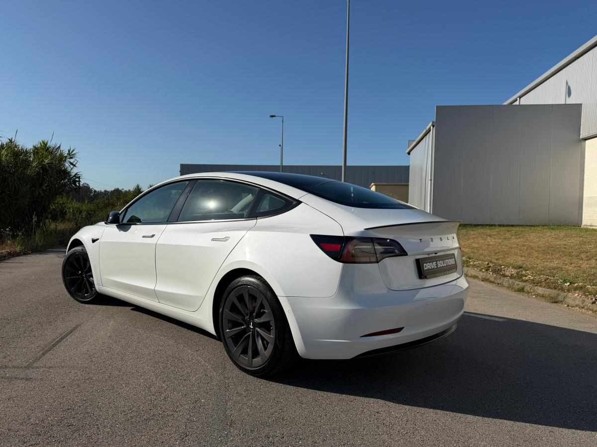 tesla-model-3-standard-range-2022-eletrico