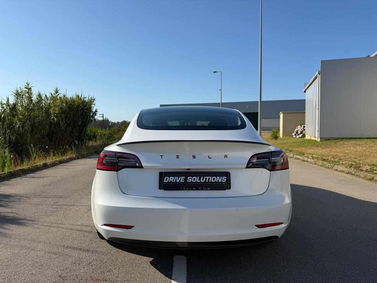 tesla-model-3-standard-range-2022-eletrico
