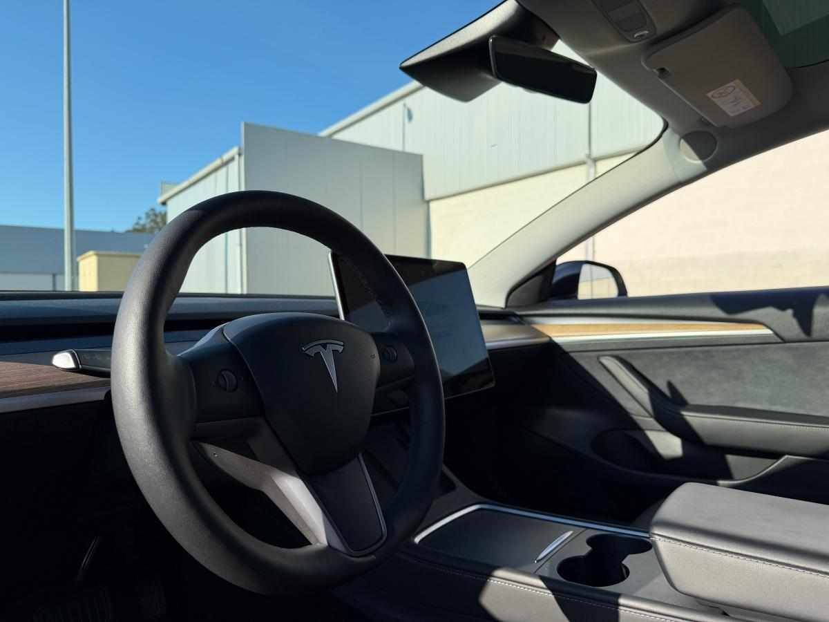 tesla-model-3-standard-range-2022-eletrico
