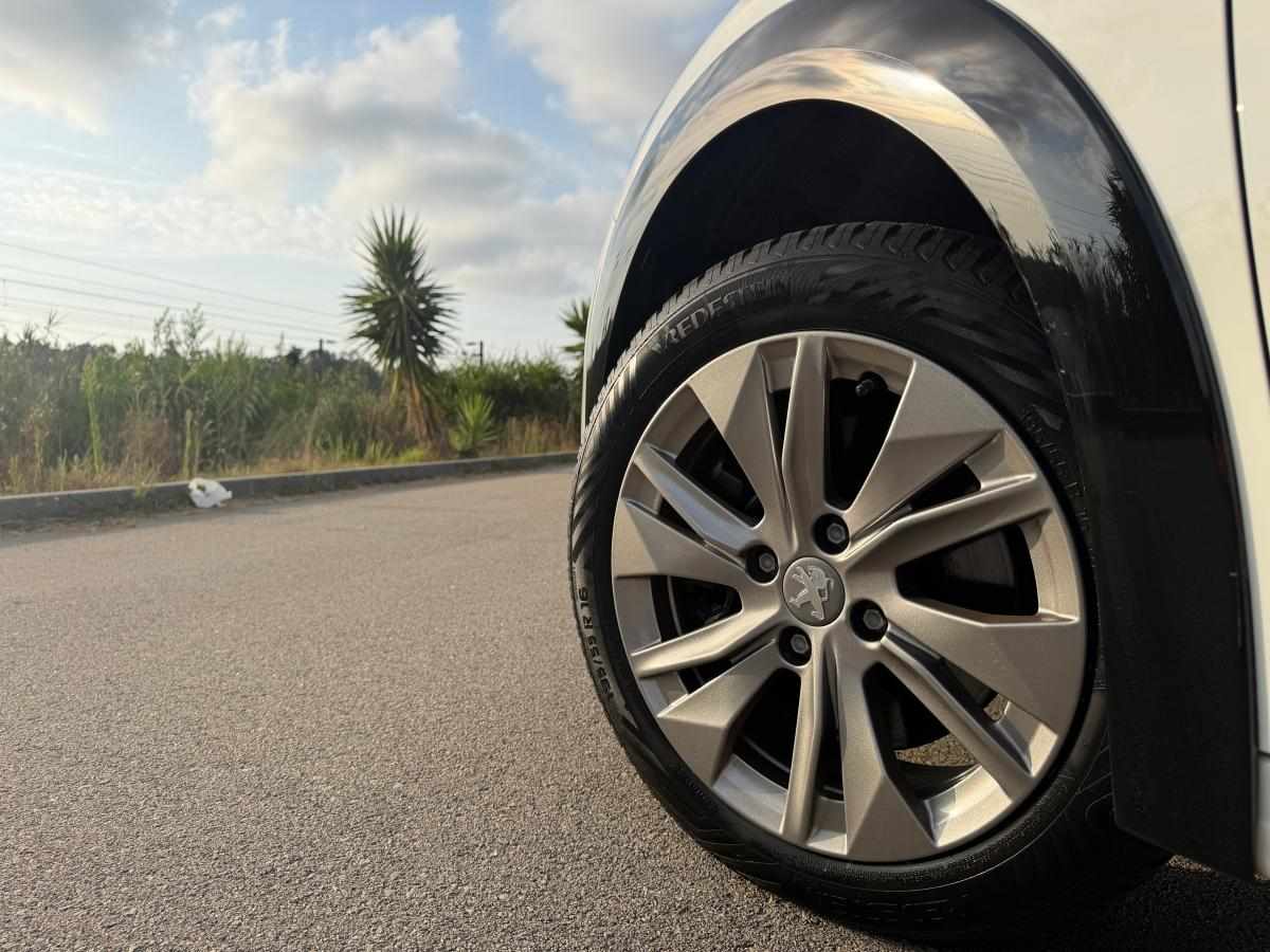peugeot-e-208-ev-50-kwh-2022-eletrico