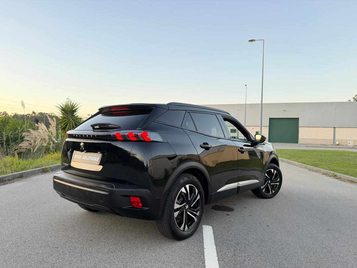 peugeot-e-2008-allure-ev-50kwh-2023-eletrico
