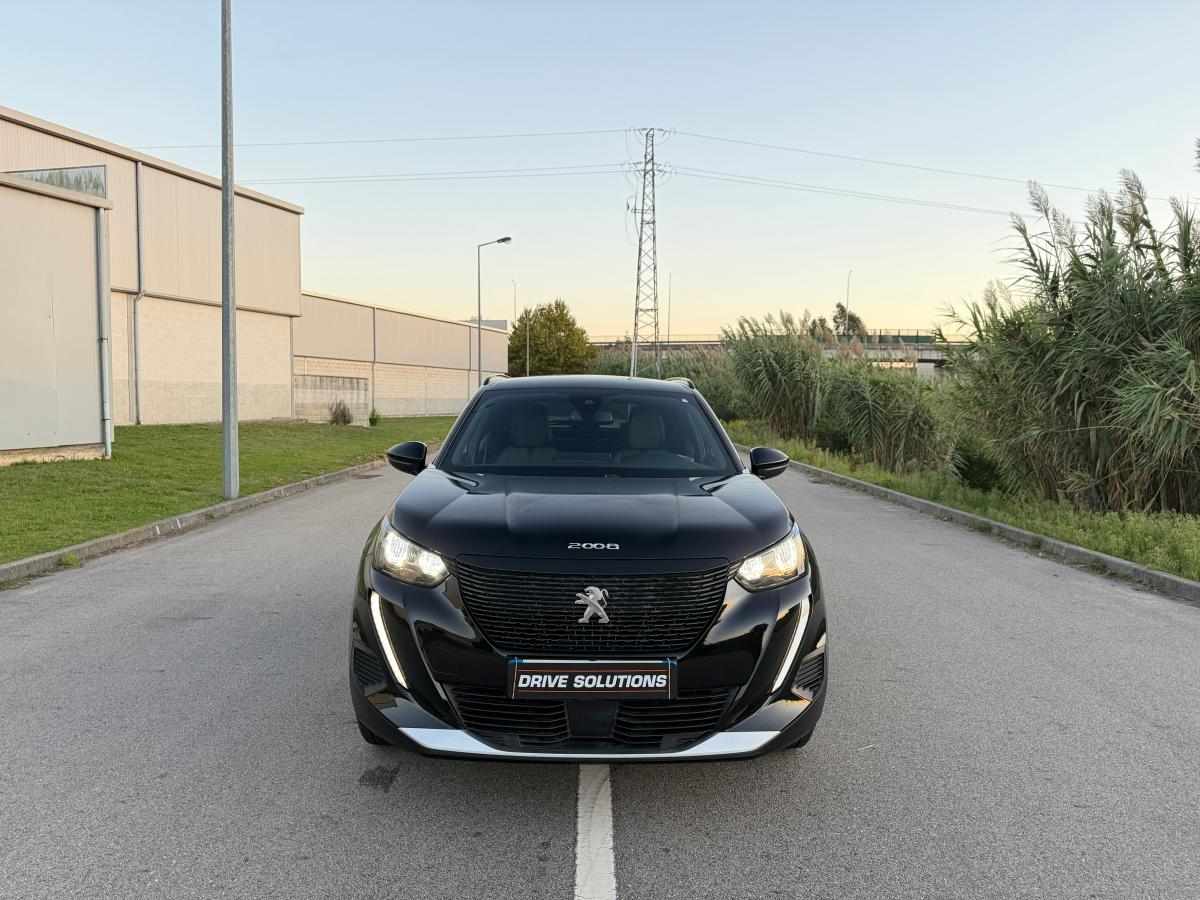 peugeot-e-2008-allure-ev-50kwh-2023-eletrico