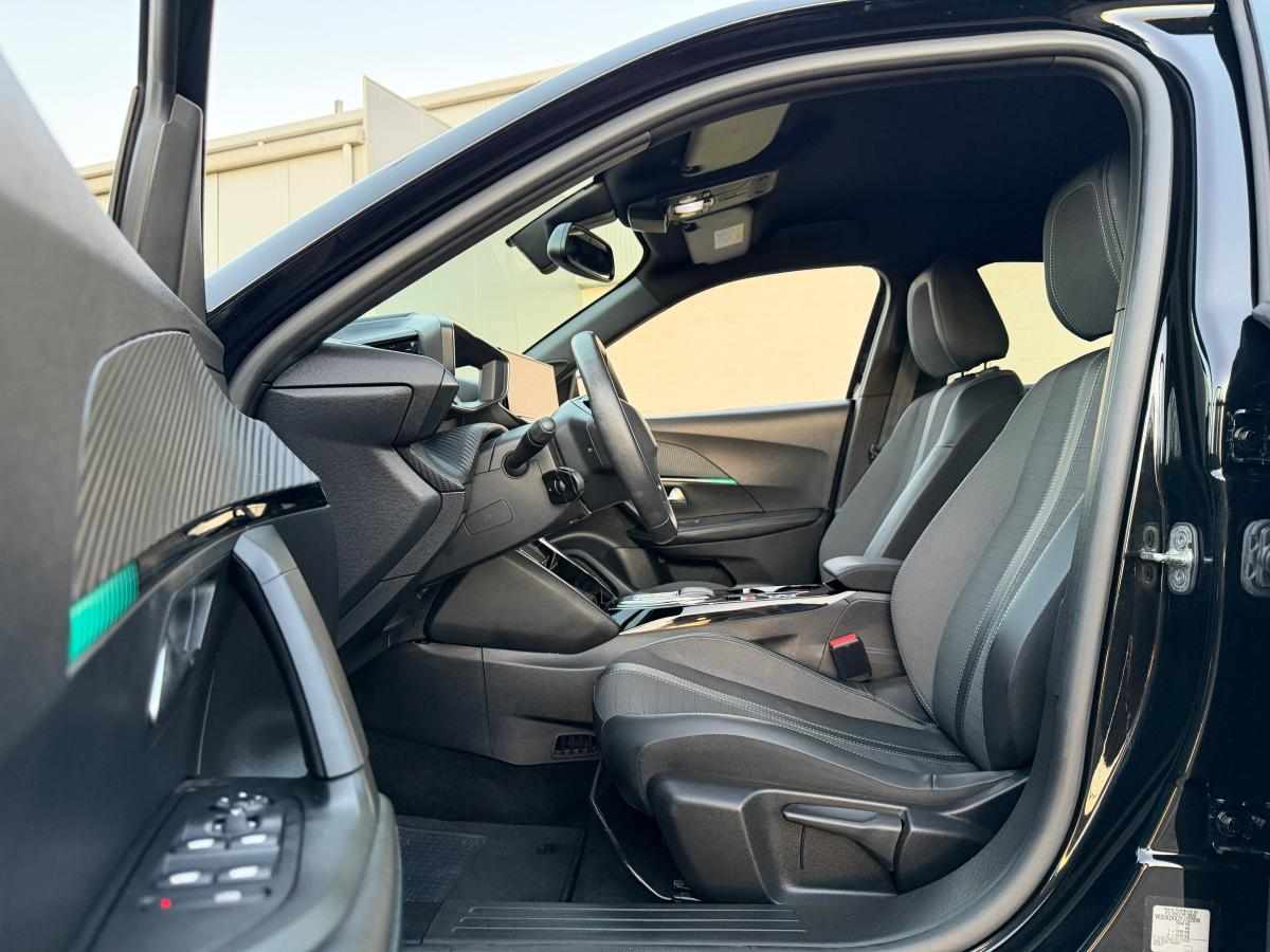 peugeot-e-2008-allure-ev-50kwh-2023-eletrico
