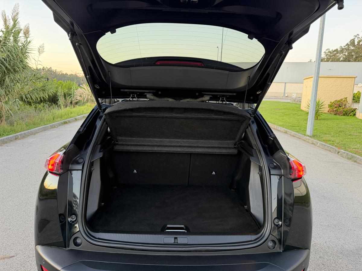 peugeot-e-2008-allure-ev-50kwh-2023-eletrico