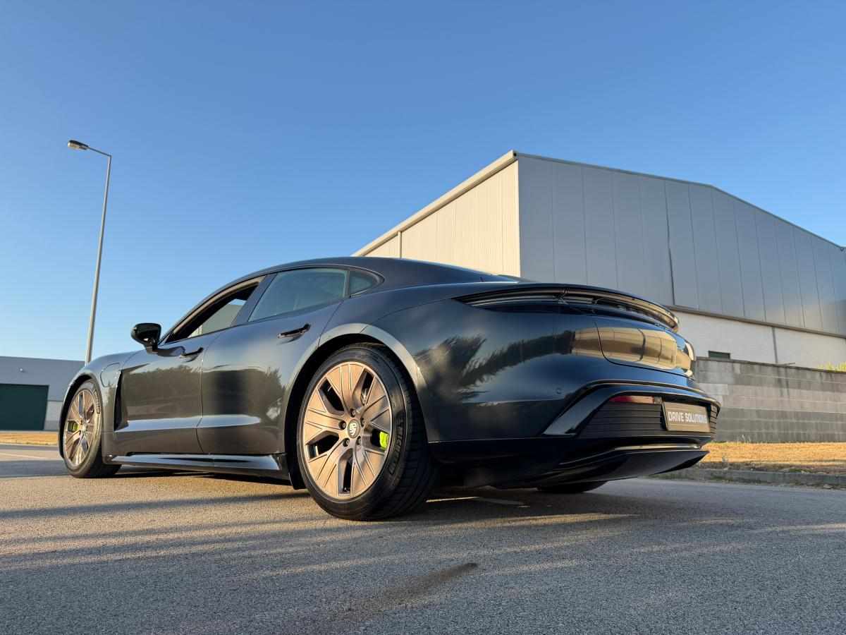 porsche-taycan-taycan-2021-eletrico