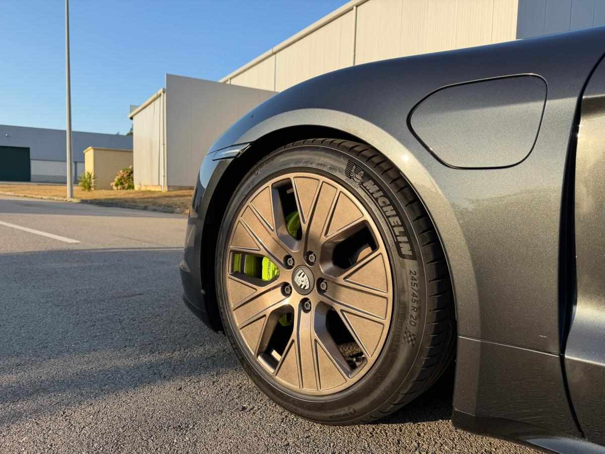 porsche-taycan-taycan-2021-eletrico