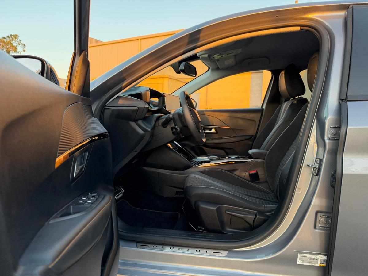 peugeot-e-208-ev-50-kwh-2022-eletrico