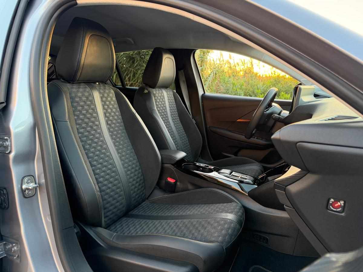 peugeot-e-208-ev-50-kwh-2022-eletrico