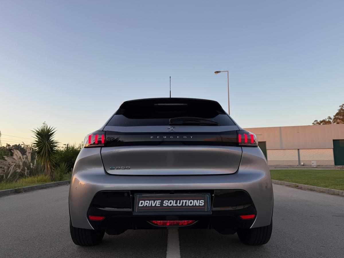 peugeot-e-208-ev-50-kwh-2022-eletrico