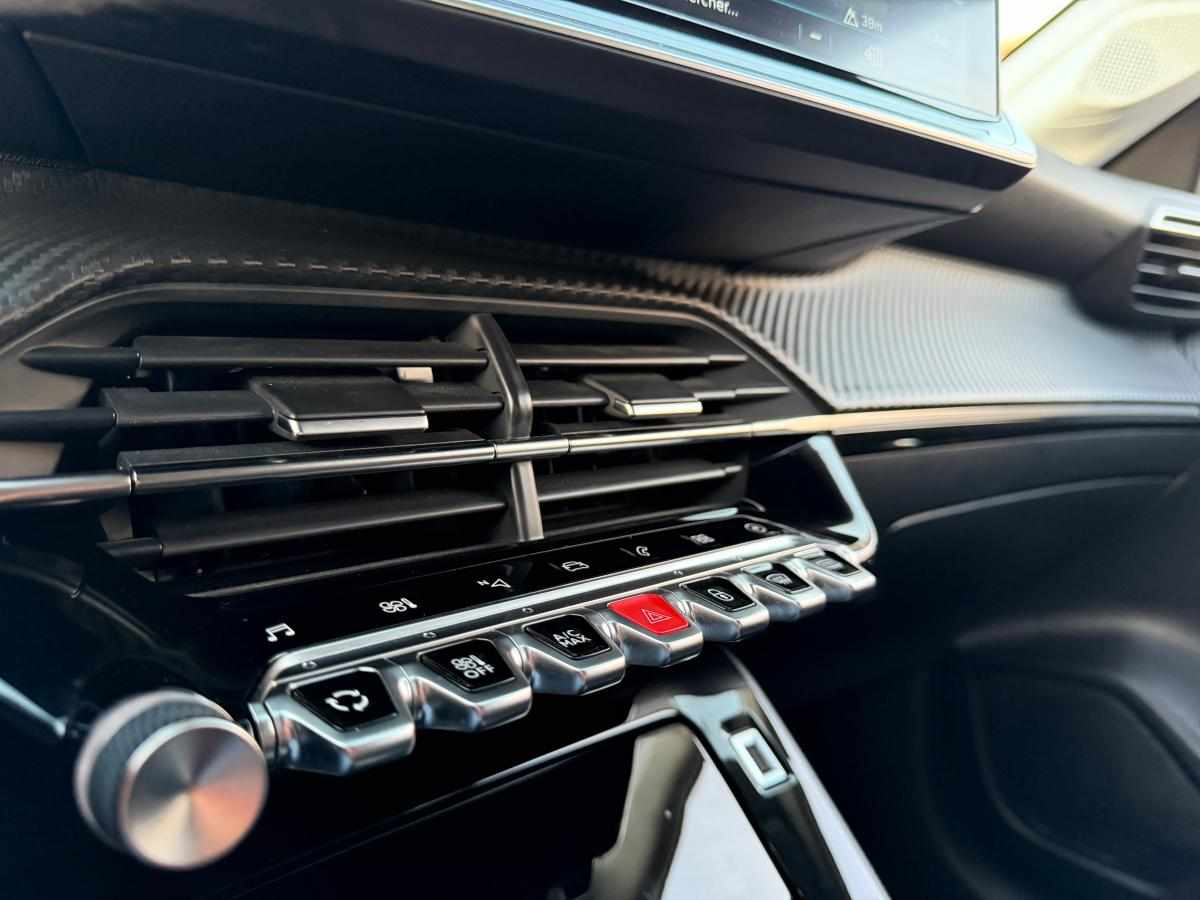 peugeot-e-208-ev-50-kwh-2022-eletrico