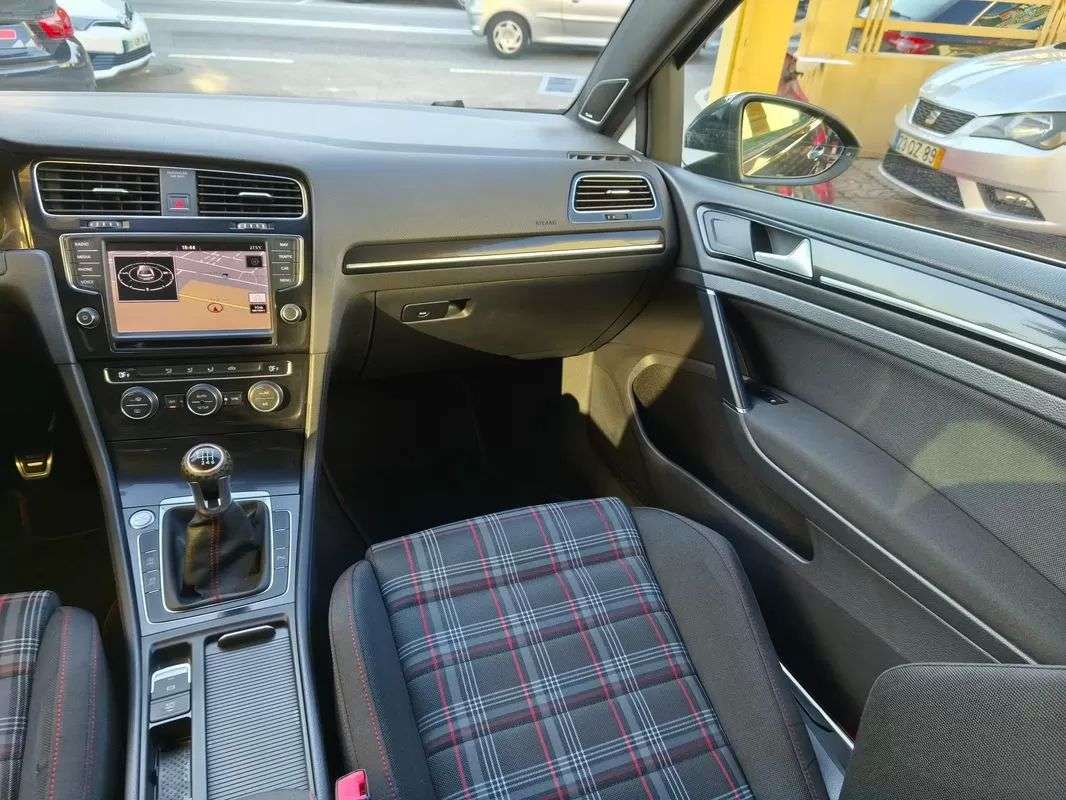 volkswagen-golf-2014-gasolina-1984cc