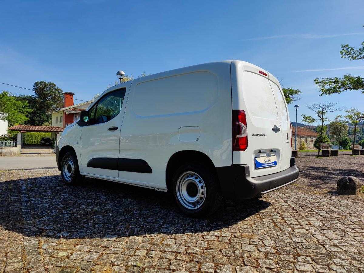 peugeot-partner-2021-diesel-1499cc
