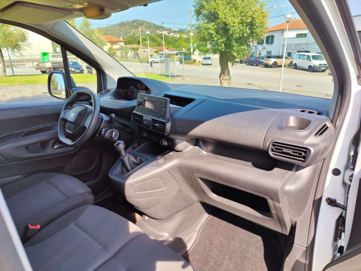 peugeot-partner-2021-diesel-1499cc