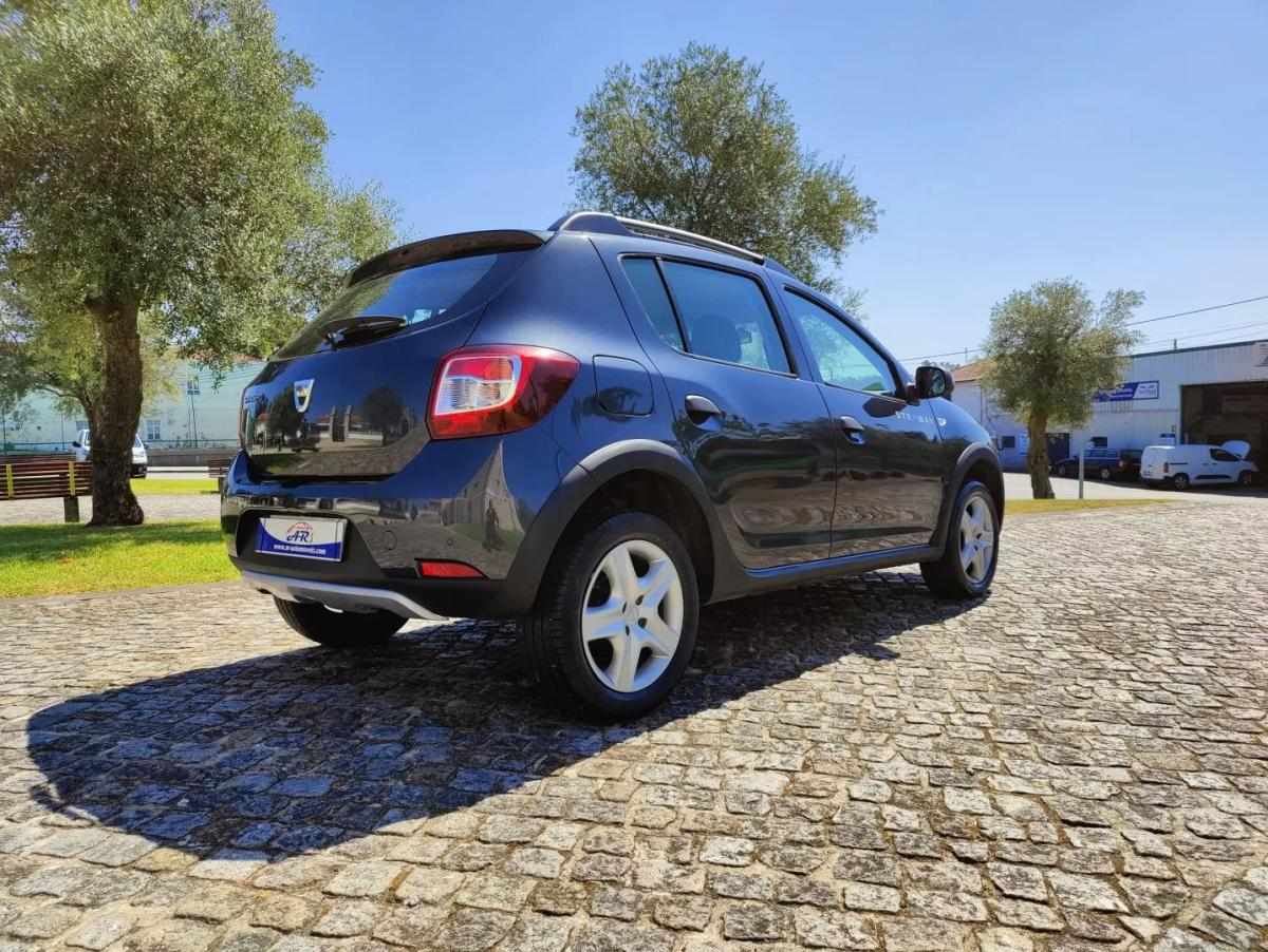 dacia-sandero-2016-gasolina-898cc
