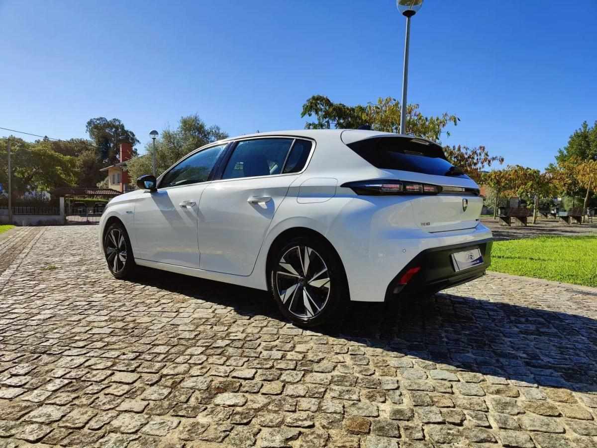 peugeot-308-2023-hibrido-1598cc