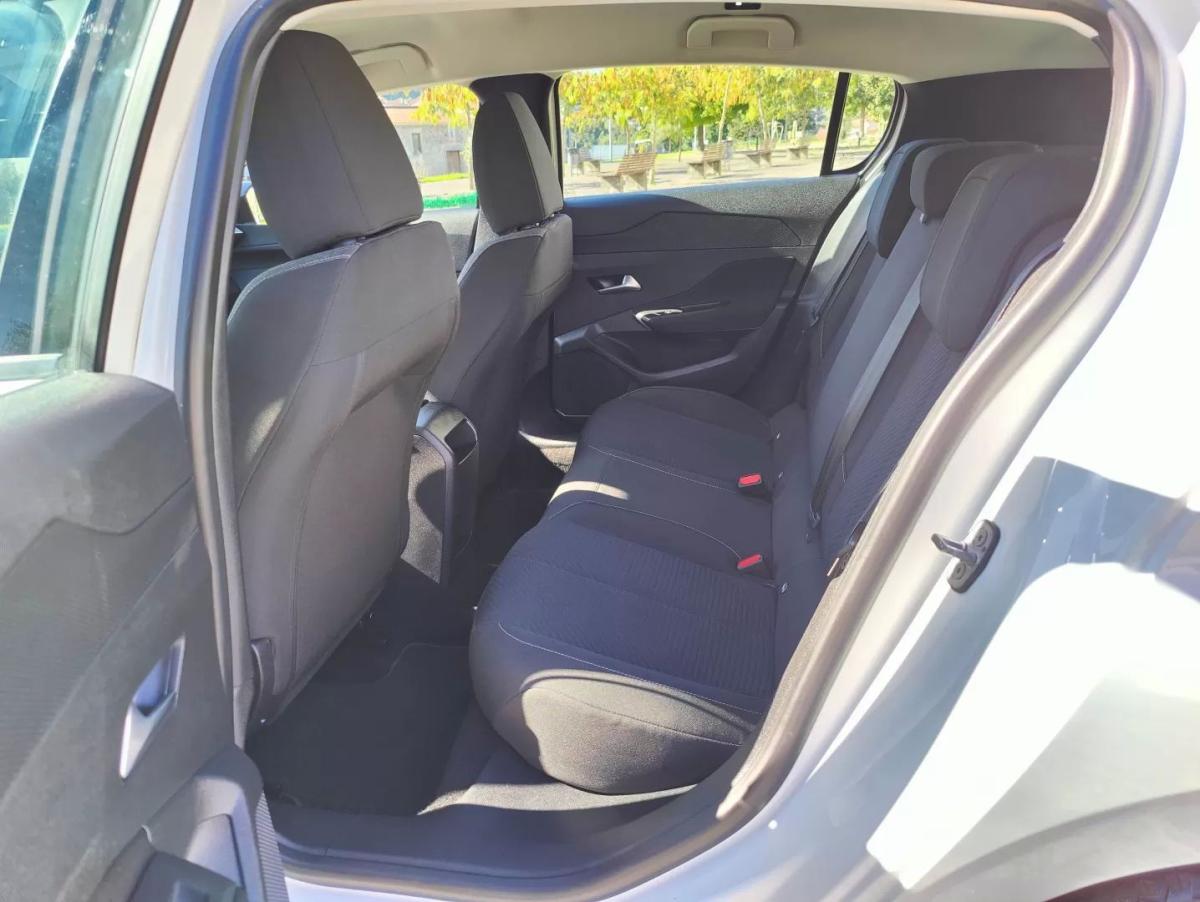 peugeot-308-2023-hibrido-1598cc