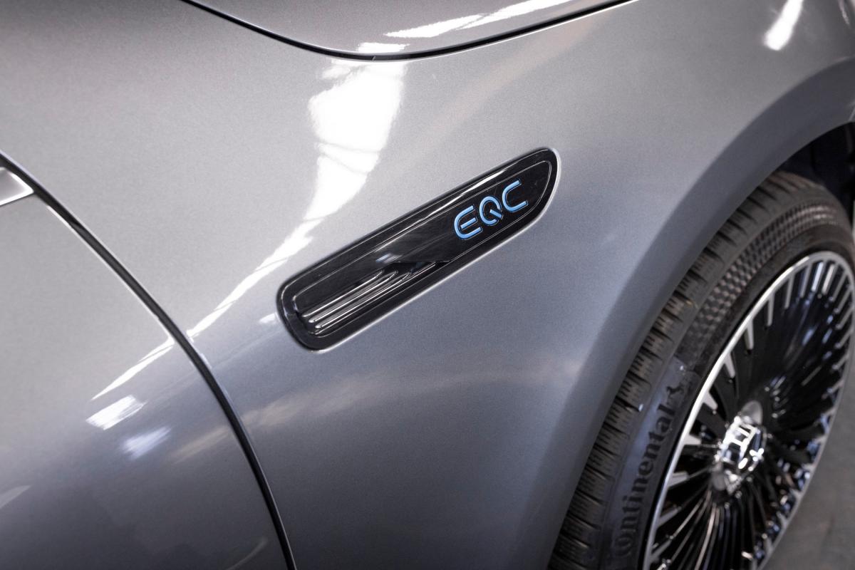mercedes-benz-eqc-2022-eletrico-500cc