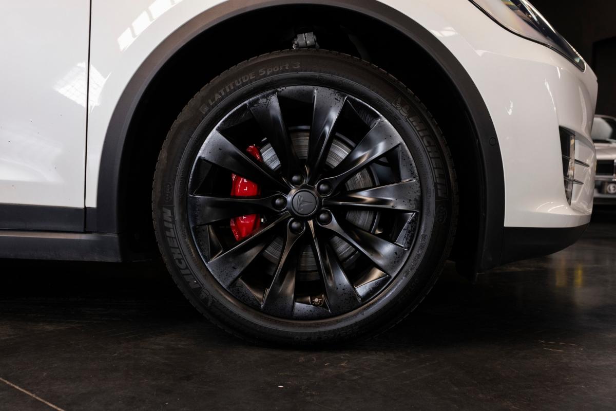 tesla-model-x-2020-eletrico-500cc