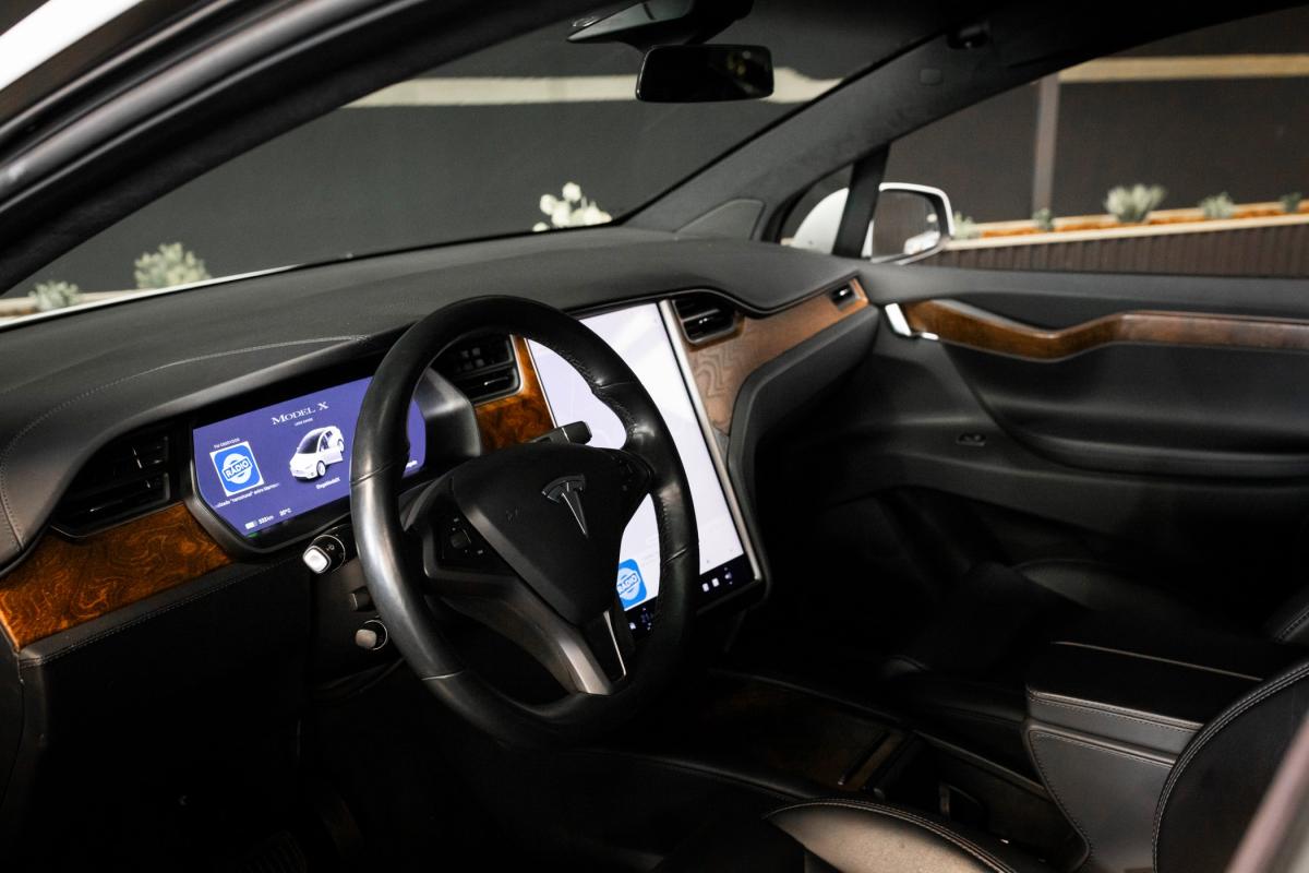 tesla-model-x-2020-eletrico-500cc