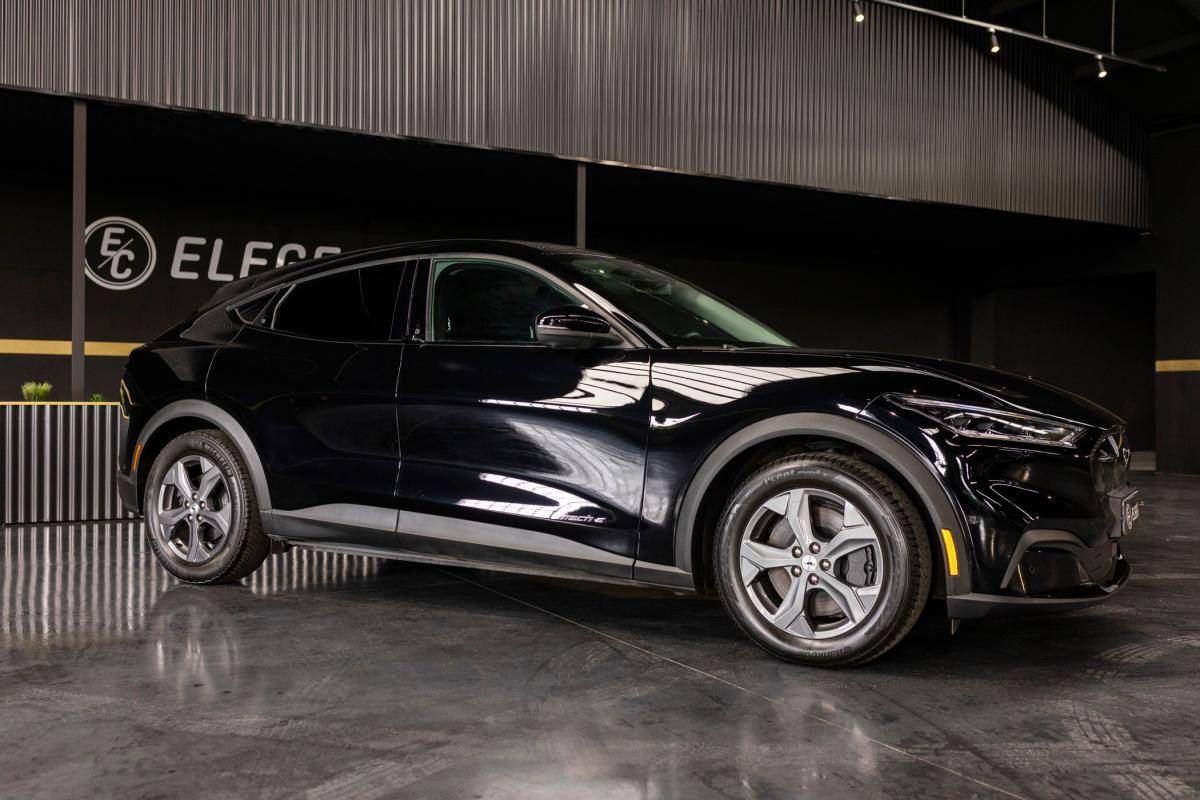 ford-mustang-2021-eletrico-0cc