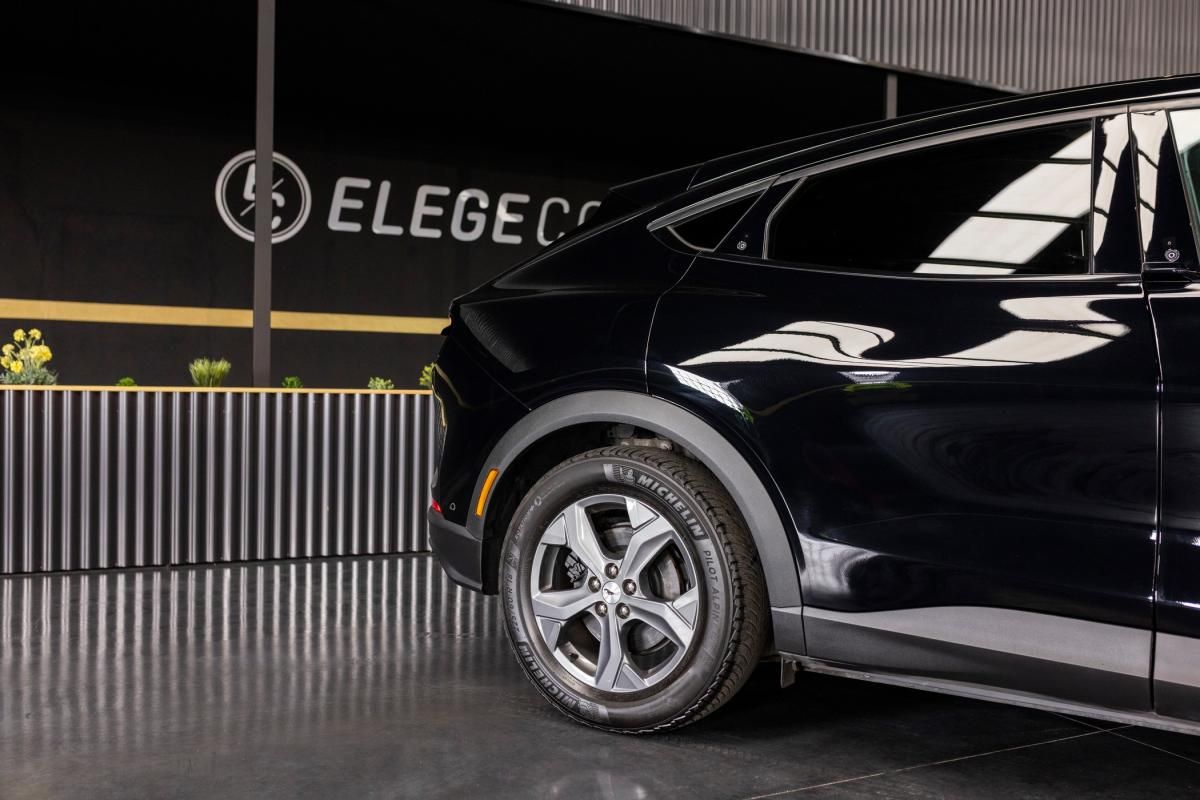 ford-mustang-2021-eletrico-0cc