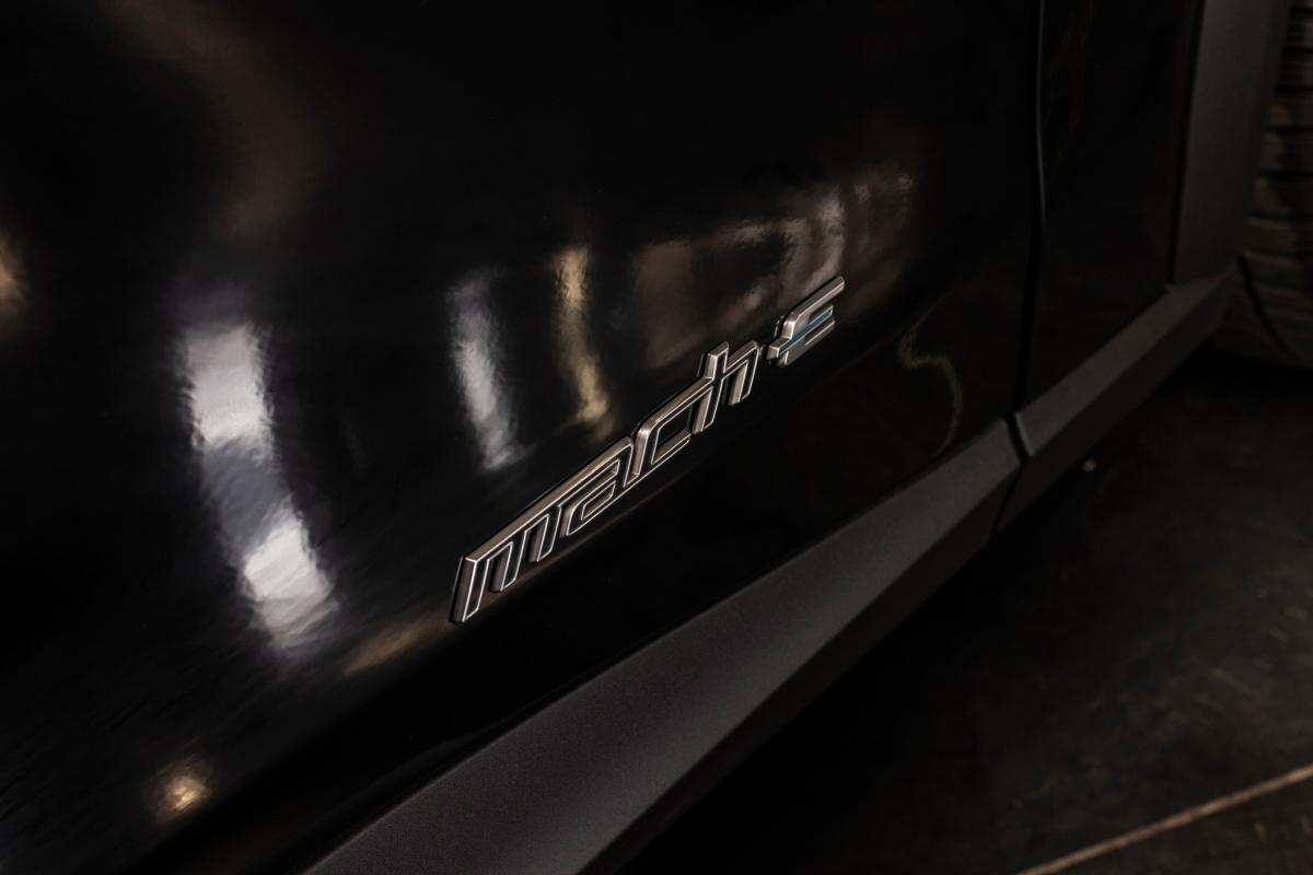ford-mustang-2021-eletrico-0cc
