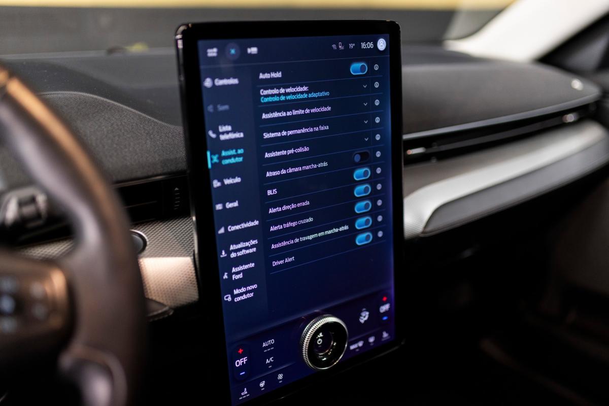 ford-mustang-2021-eletrico-0cc