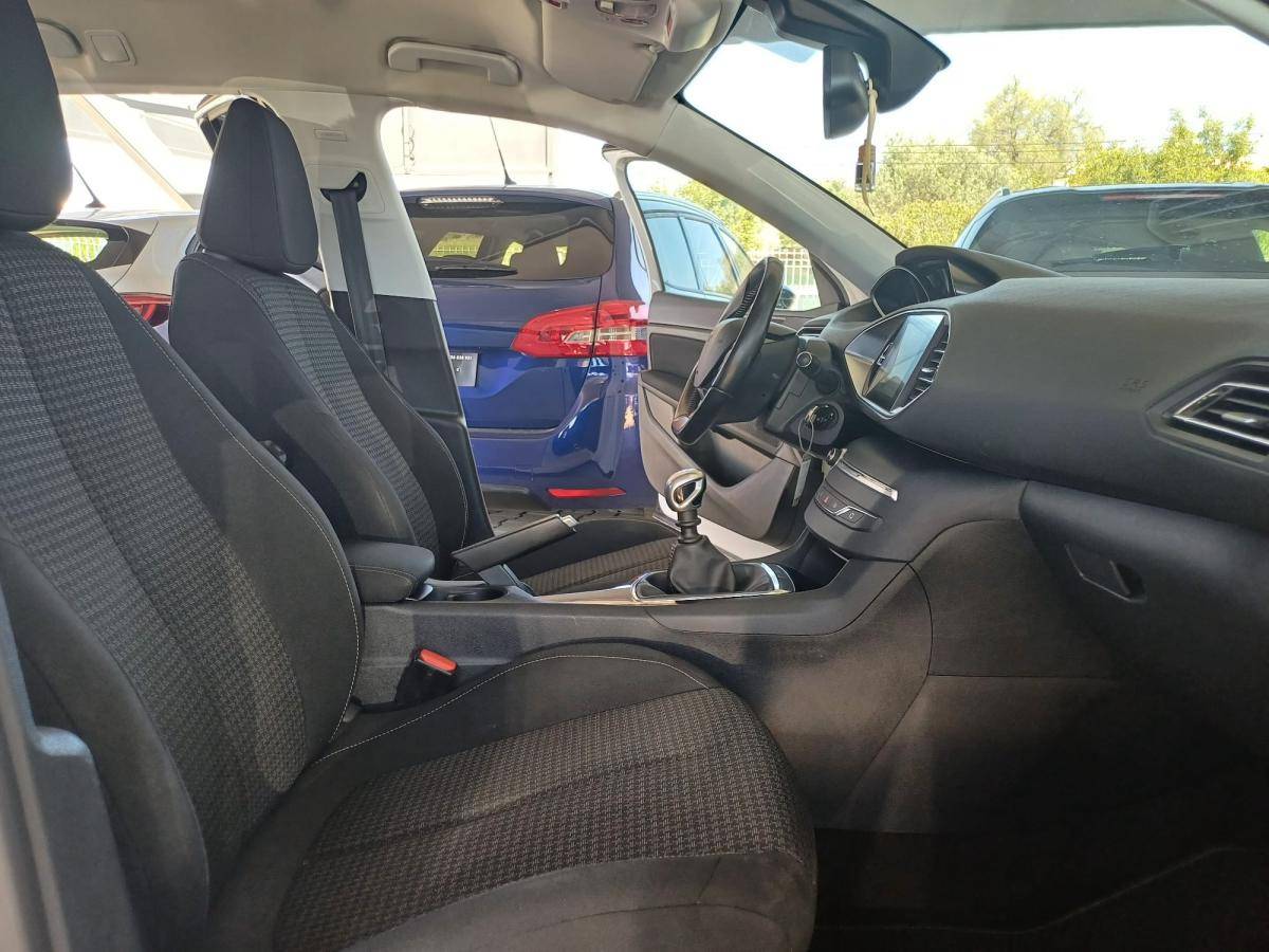 peugeot-308-sw-2019-diesel-1499cc