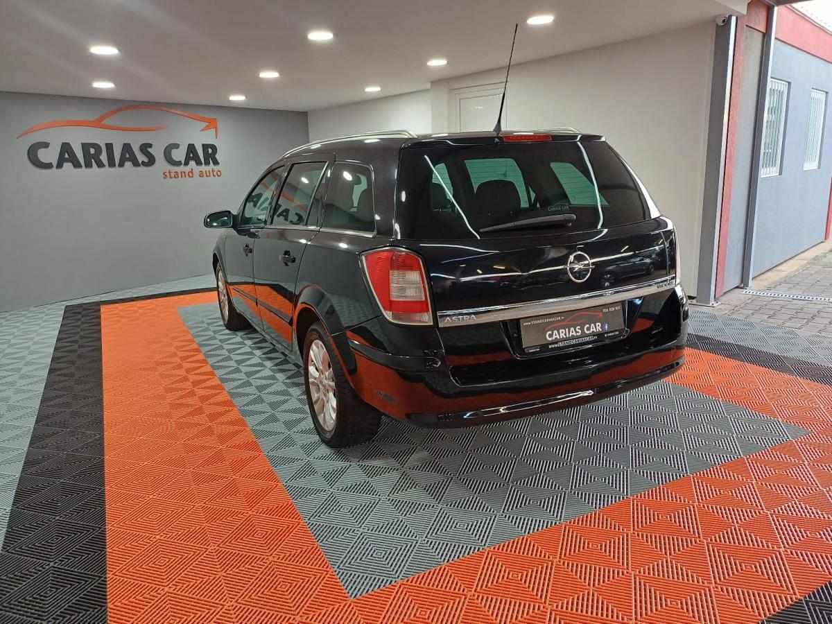 opel-astra-sport-tourer-2009-diesel-1686cc