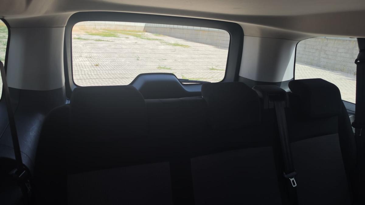 peugeot-traveller-2018-diesel-1499cc