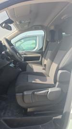 peugeot-traveller-2018-diesel-1499cc