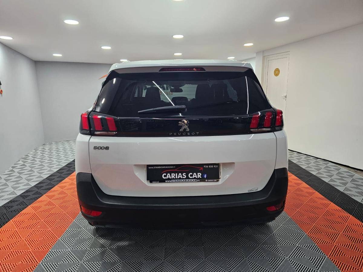 peugeot-5008-2018-diesel-1499cc