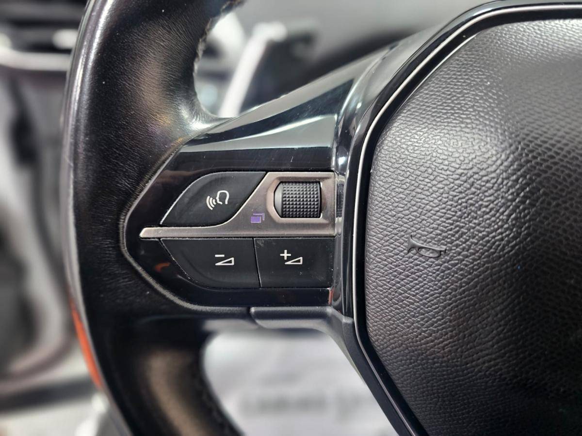 peugeot-5008-2018-diesel-1499cc