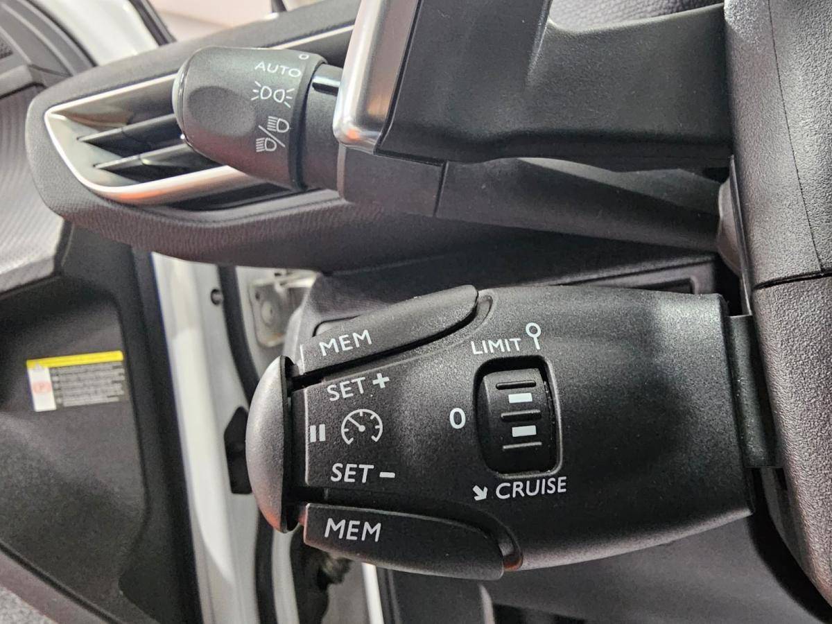 peugeot-5008-2018-diesel-1499cc