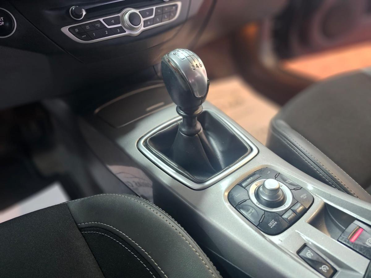 renault-laguna-break-2012-diesel-1461cc
