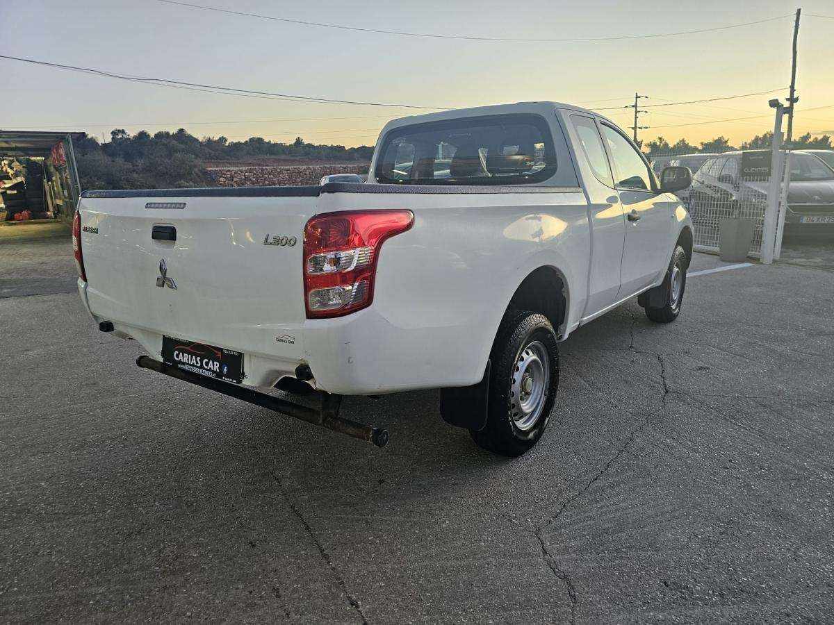 mitsubishi-l200-2018-diesel-2442cc